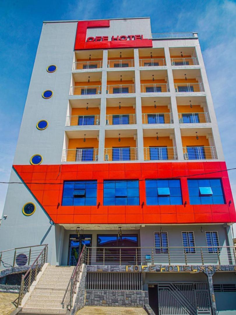 Cofe Hotel Yaoundé Buitenkant foto